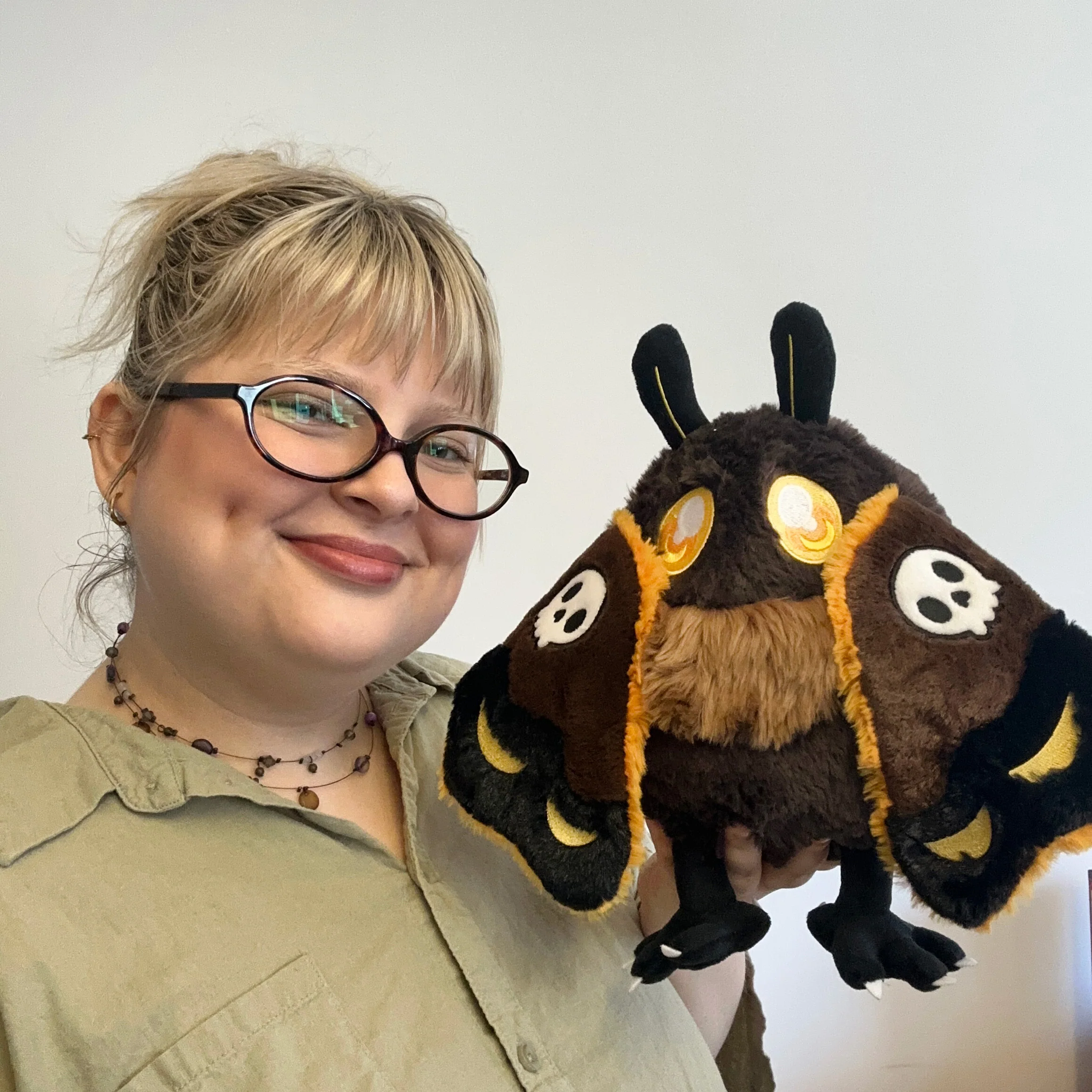 Mini Squishable Hawkmothman - Image 5